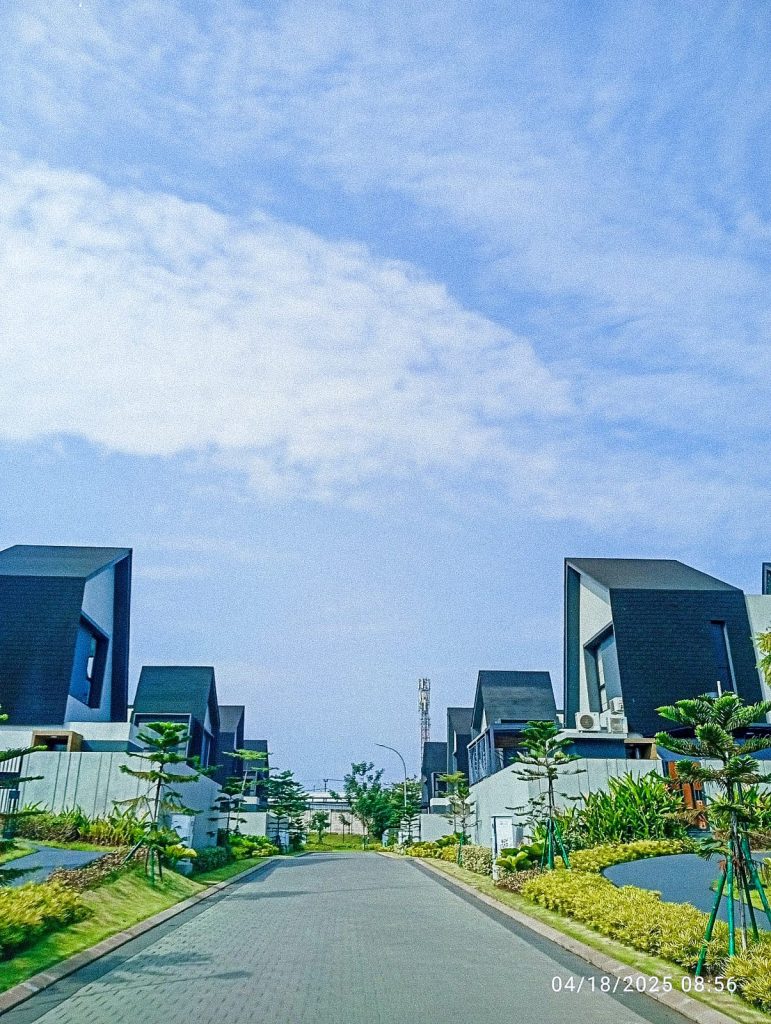 pemandangan di dalam cluster khusus penghuni cluster tilia kawasan shila at sawangan